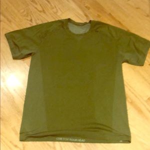 Lululemon athletic dryfit tee